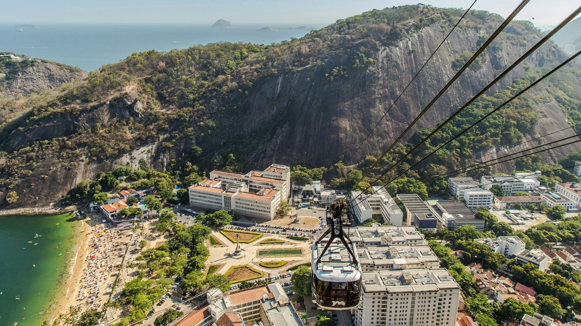 sugarloaf-cable-car-and-city